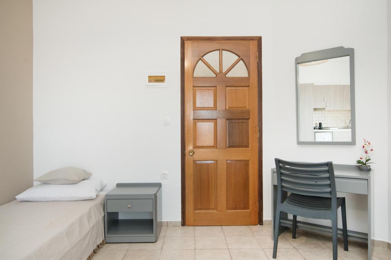 Kristina Stelios Apartment Platanés エクステリア 写真
